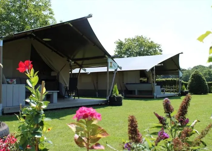 Minicamping De Lindenhoeve - Tent Hondje Chalet